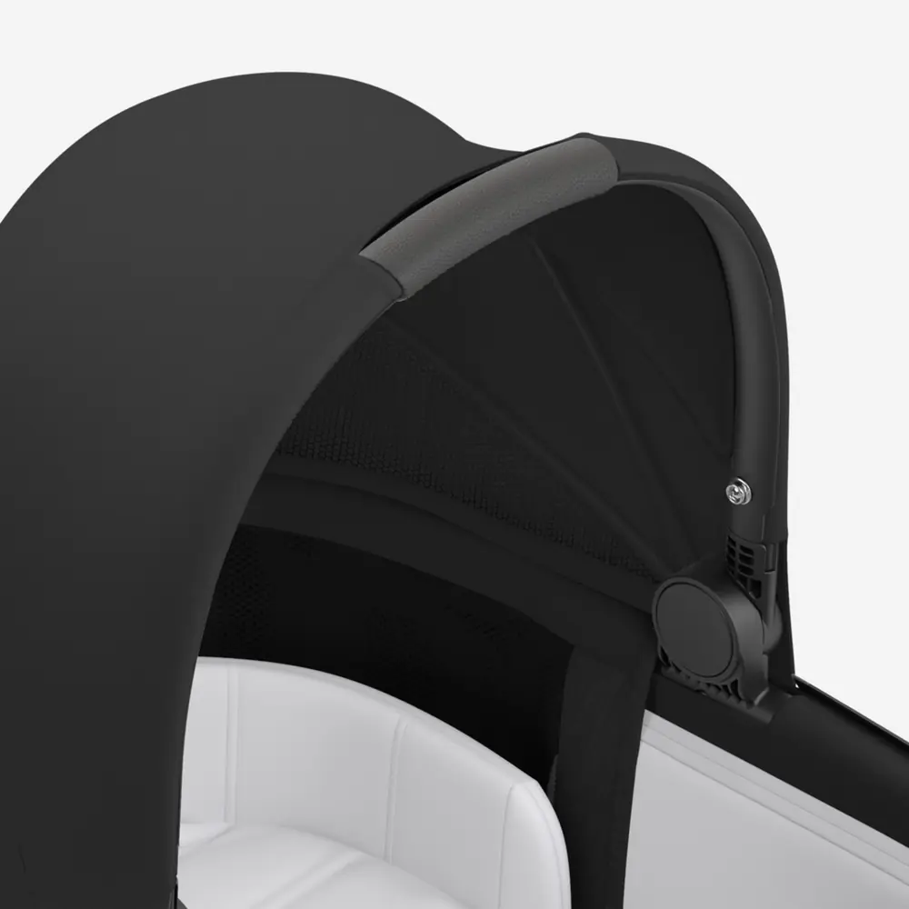 Встроенная ручка в капюшоне люльки Cybex Mios Lux