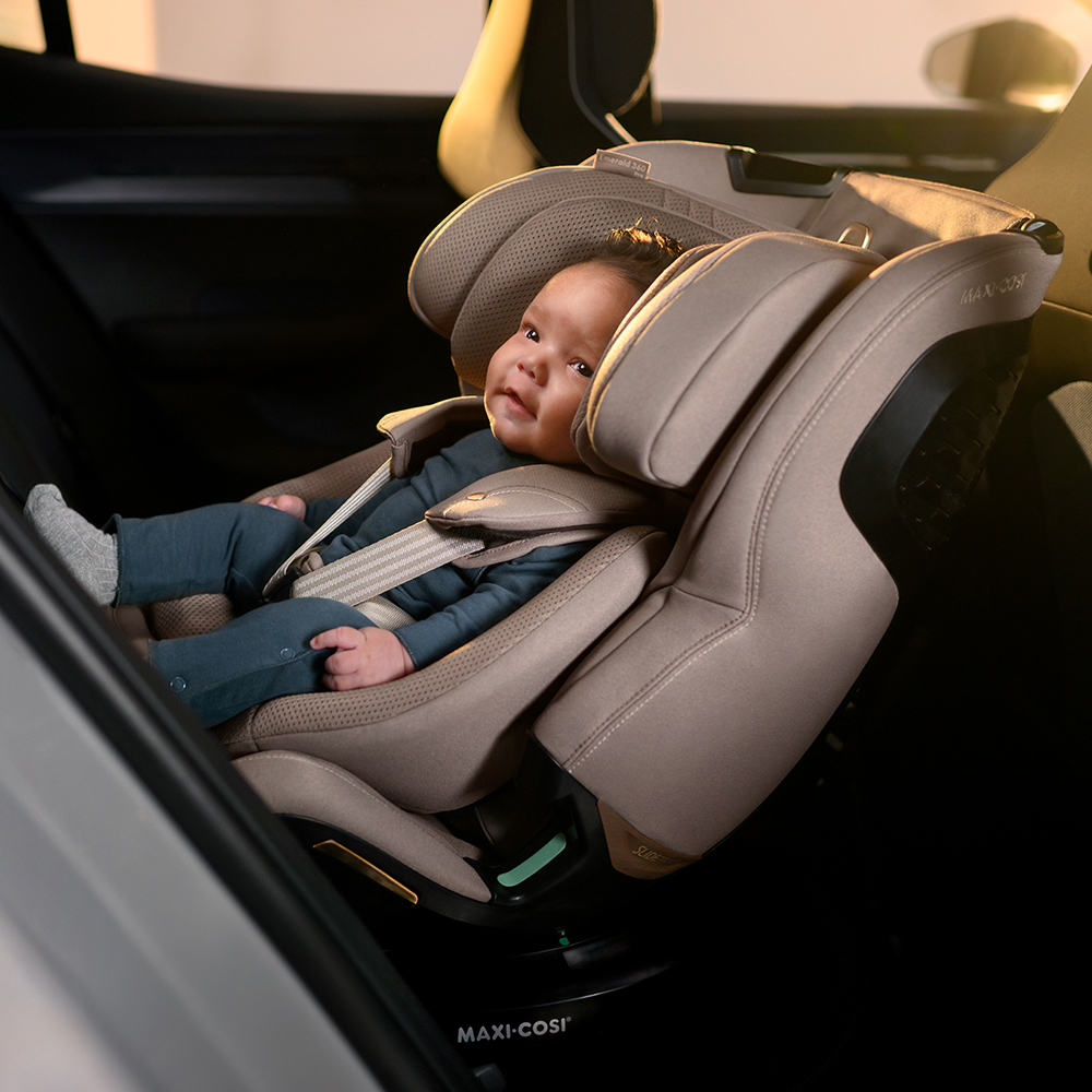 Maxi-Cosi Emerald 360 Pro висувне, поворотне дитяче автокрісло від 0 до 12 років
