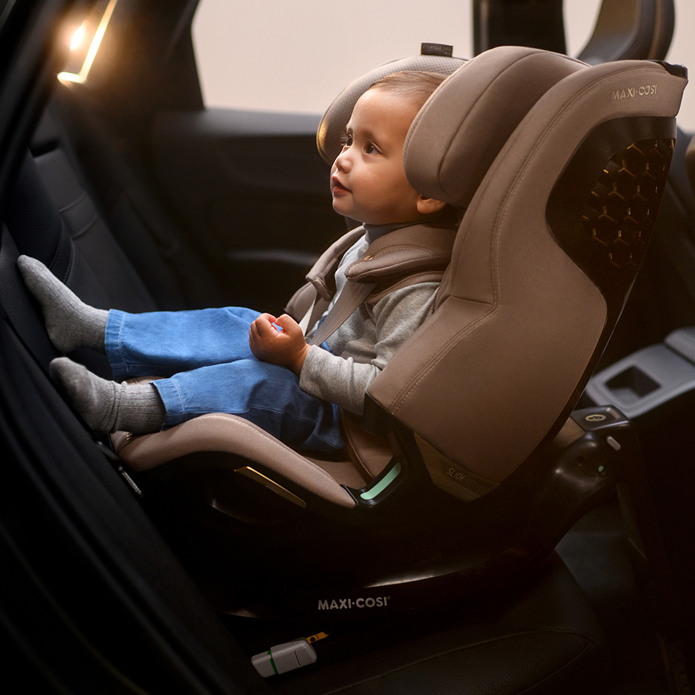 Maxi-Cosi Emerald 360 Pro висувне, поворотне дитяче автокрісло від 0 до 12 років