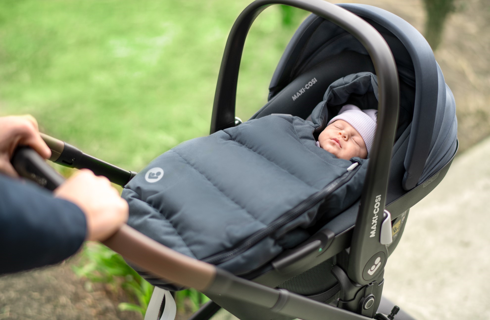 Спальний мішок Maxi-Cosi в автокріслі
