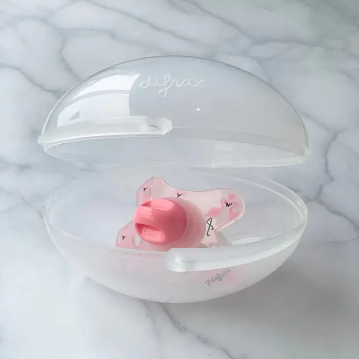 Пустушка в стерилізаторі Difrax Steriliser Egg