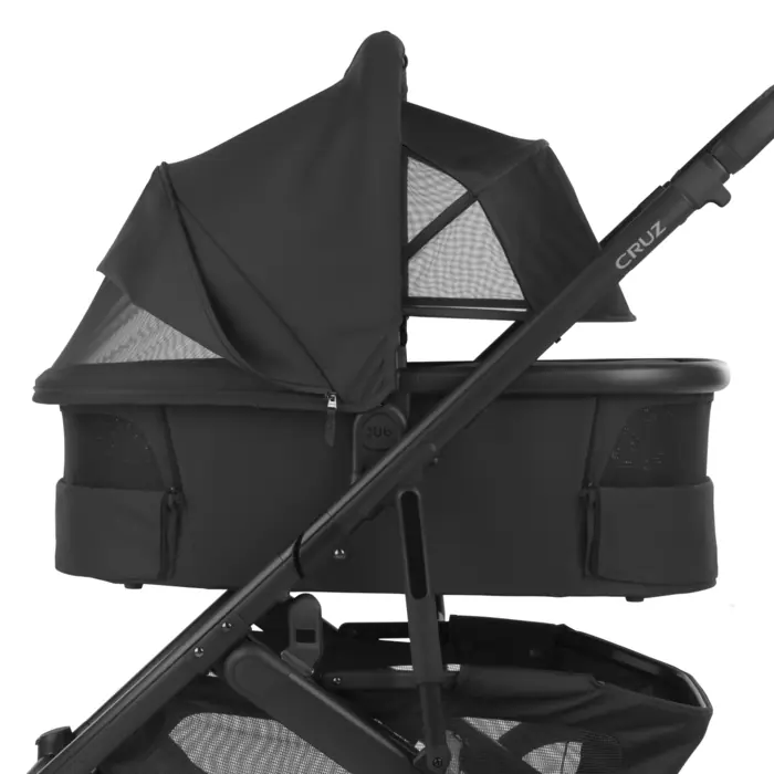 Відкриті сітчасті вентиляційні панелі люльки - UPPAbaby Bassinet V3