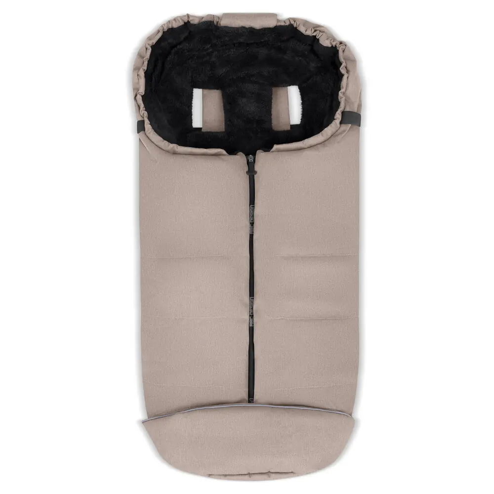 Зимовий конверт ABC Design Winter Footmuff зверху: капюшон і центральна блискавка