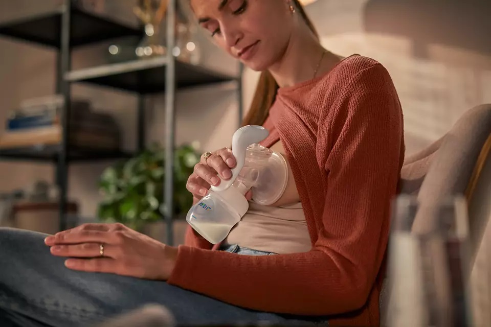 Ручний молоковідсмоктувач Philips Avent