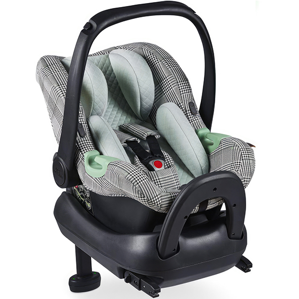 Установка на базу ISOfix автокресла ABC Design Tulip