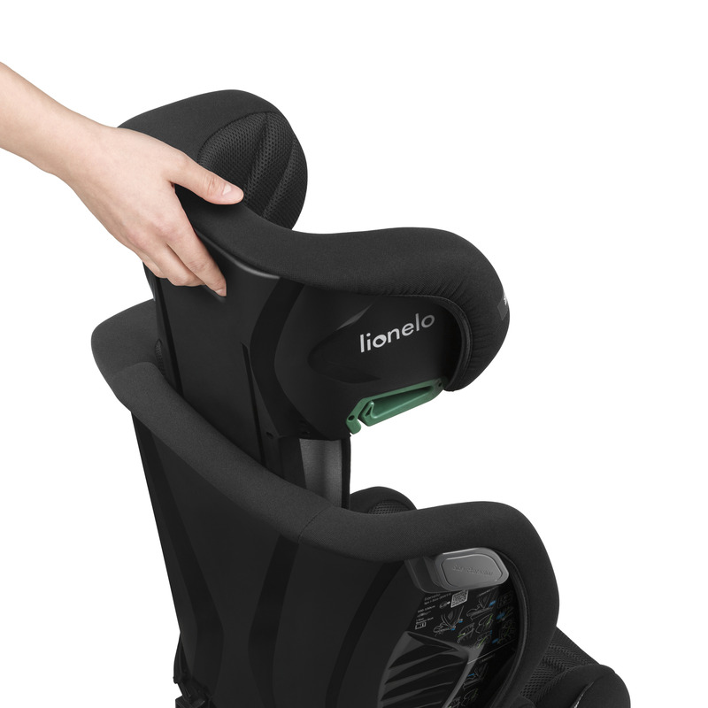 Комфортне сидіння автокрісла Lionelo Igo i-Size з м'якою піною EPE