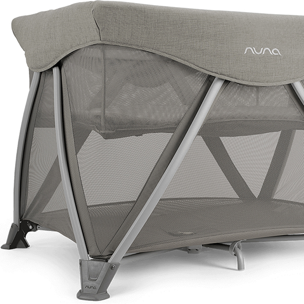 Прочный каркас и ножки в матрасе Nuna Sena Air