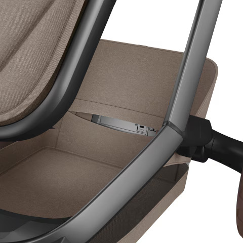 Power up on the go — Maxi-Cosi Fame