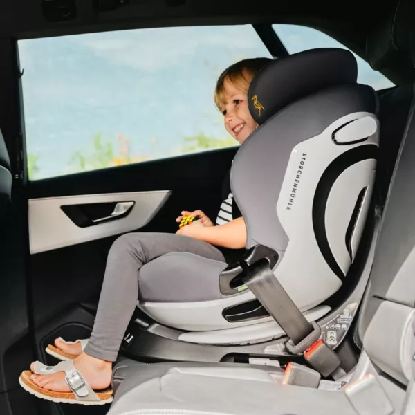 Storchenmühle Niki kid i-Size — гибридное крепление Isofix или ремень