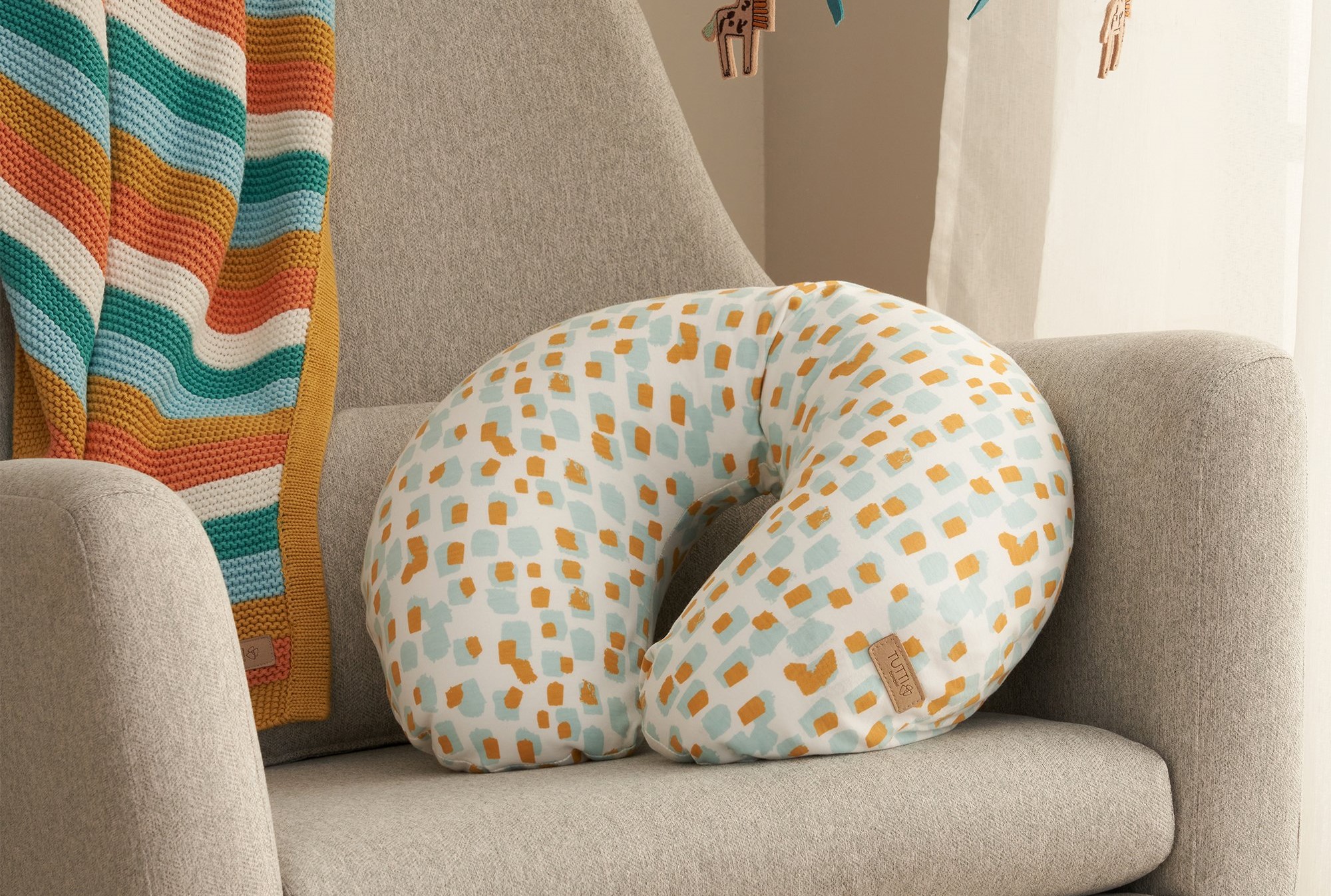 Подушка для годування Tutti Bambini